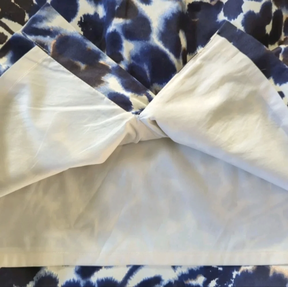Ann Taylor Pencil Skirt watercolor abstract graphic print blue cream Size 6P